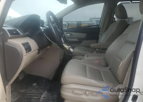 2016 Honda Odyssey Touring z USA, uszkodzony, nr VIN 5FNRL5H98GB080139